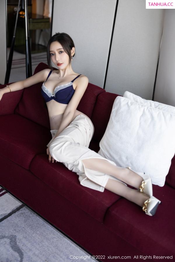 王馨瑶  [XiuRen]高清写真图 2022.12.09 No.5978 王馨瑶yanni 时尚美腿第62张图片